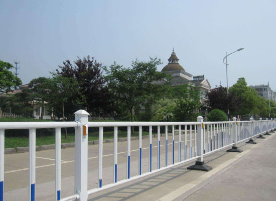 道路護(hù)欄價格 道路護(hù)欄價格