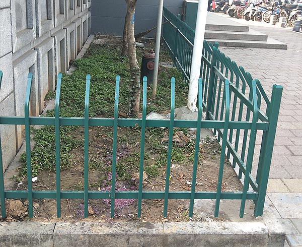綠化帶護(hù)欄